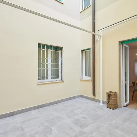 Casa Flora Verona 公寓 维罗纳