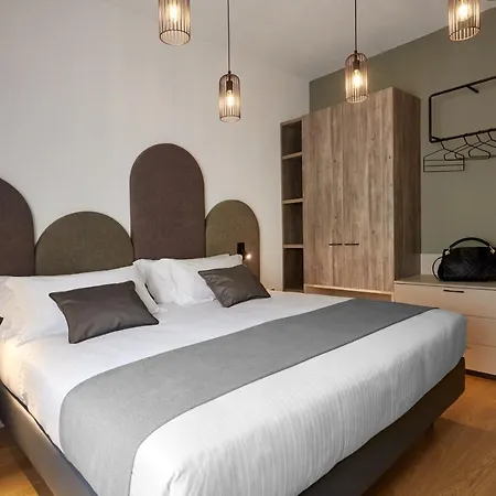 Casa Flora 4*