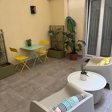 Casa Flora Πανσιόν 3*